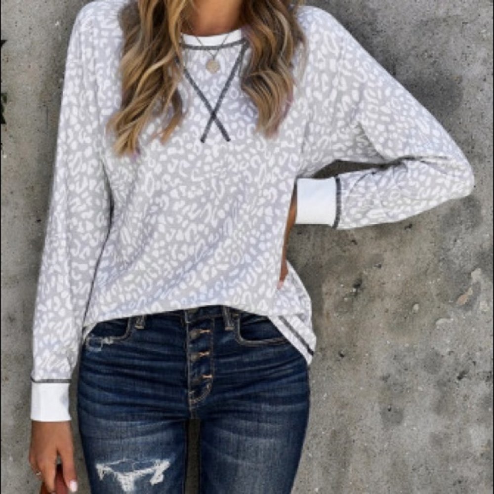 NWT Leopard Print Pullover - Picture 6 of 8